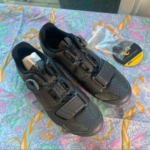 Giro new in box womens cycling shoes 7-7.5
